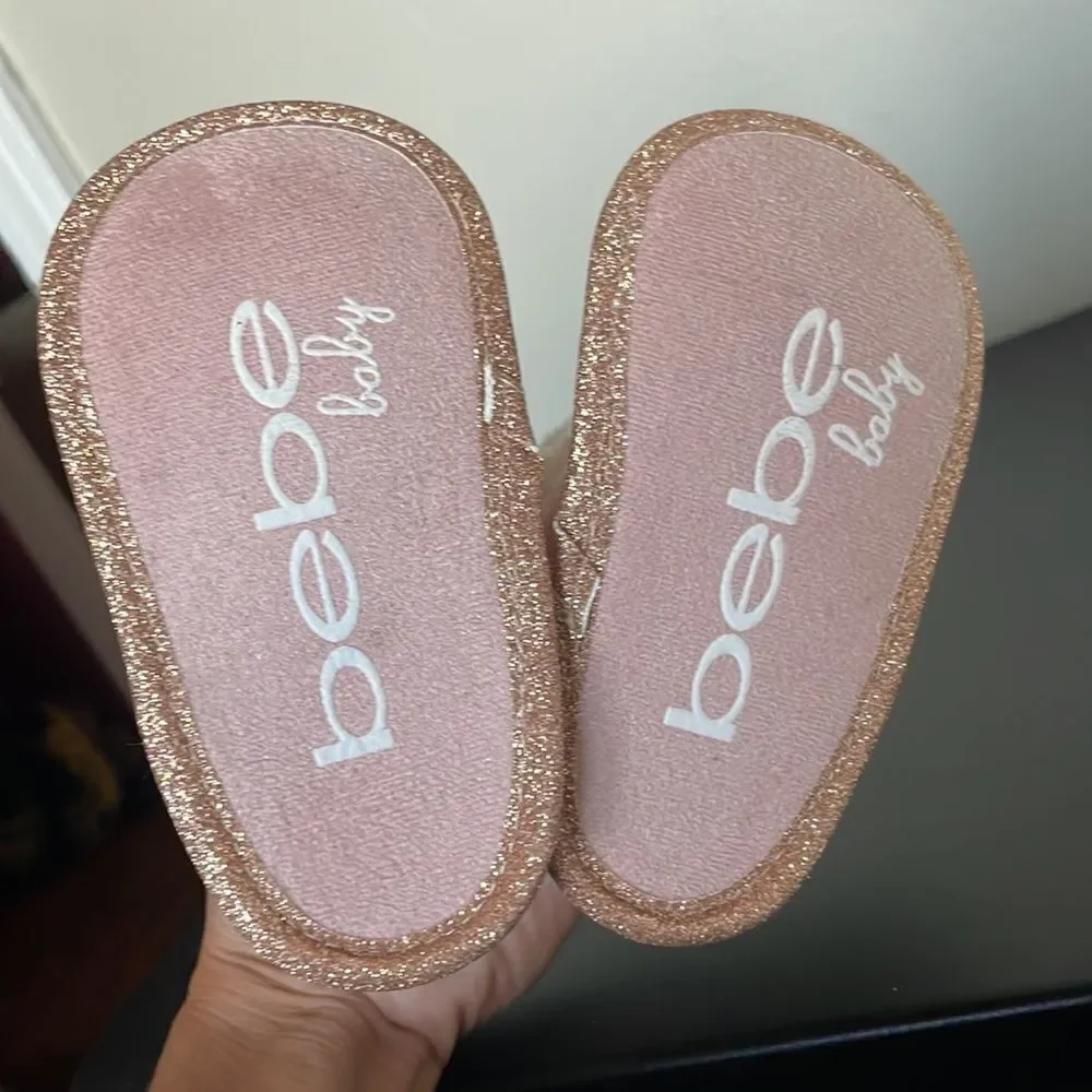 EUC Bebe Bay Pink Fuzzy Boots - Size 4